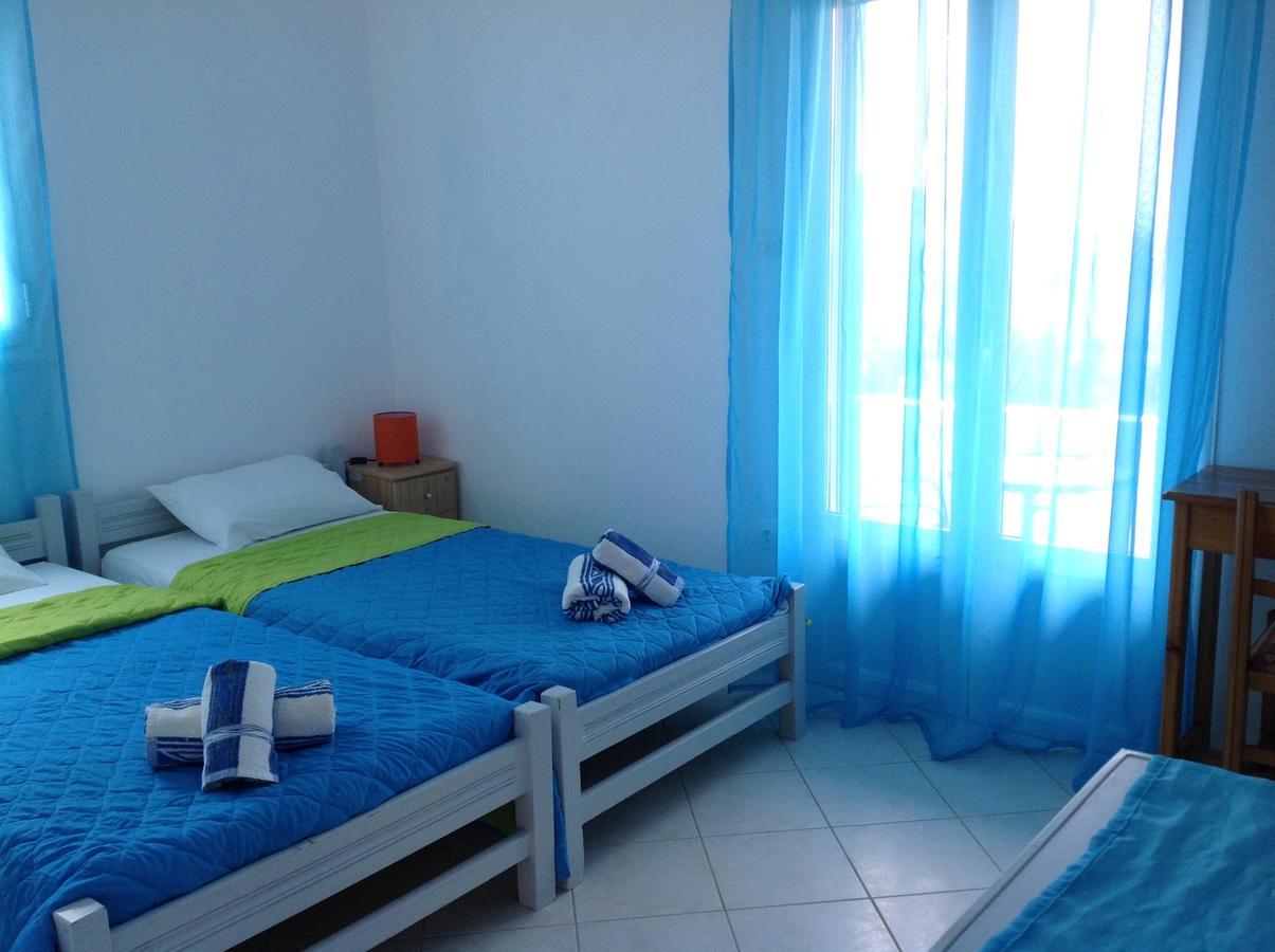 Eleftheria Rooms Livadi  Luaran gambar