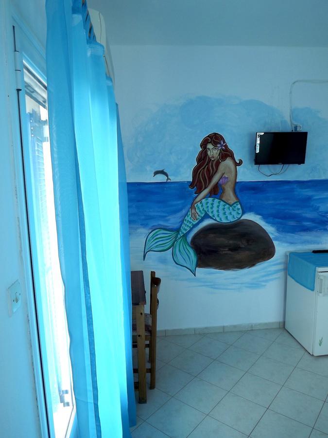 Eleftheria Rooms Livadi  Luaran gambar