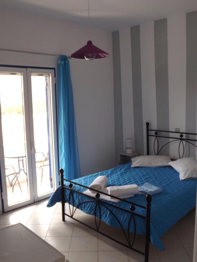 Eleftheria Rooms Livadi  Luaran gambar