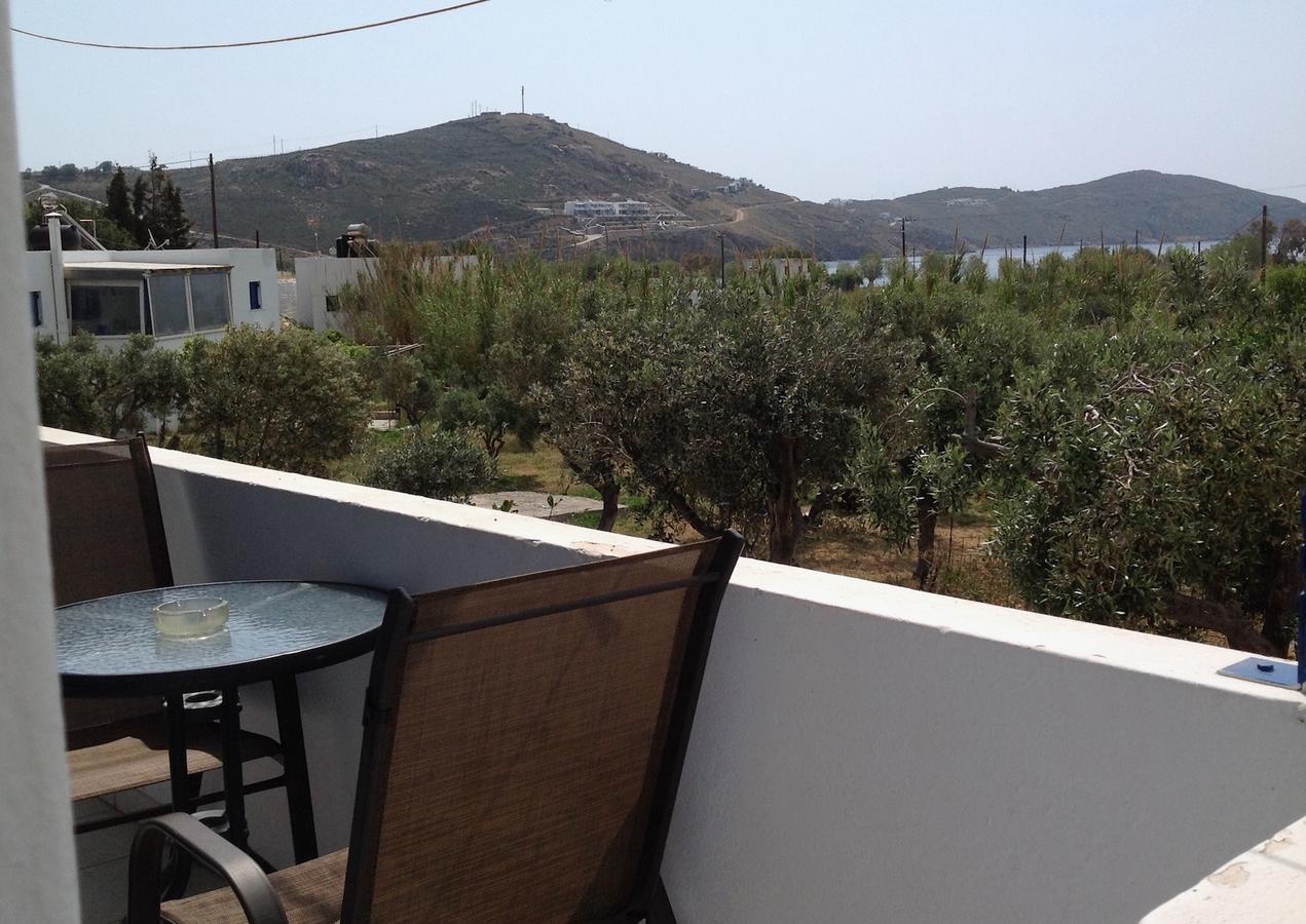Eleftheria Rooms Livadi  Luaran gambar