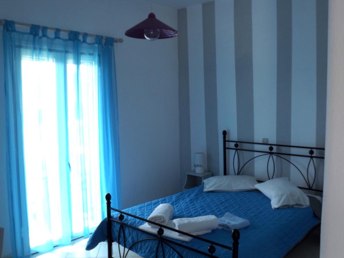 Eleftheria Rooms Livadi  Luaran gambar